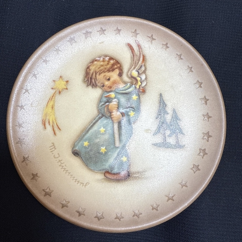 M. J. Hummel 1st‎ Edition 1971 Plate Goebel Germany 3" Plate Angel